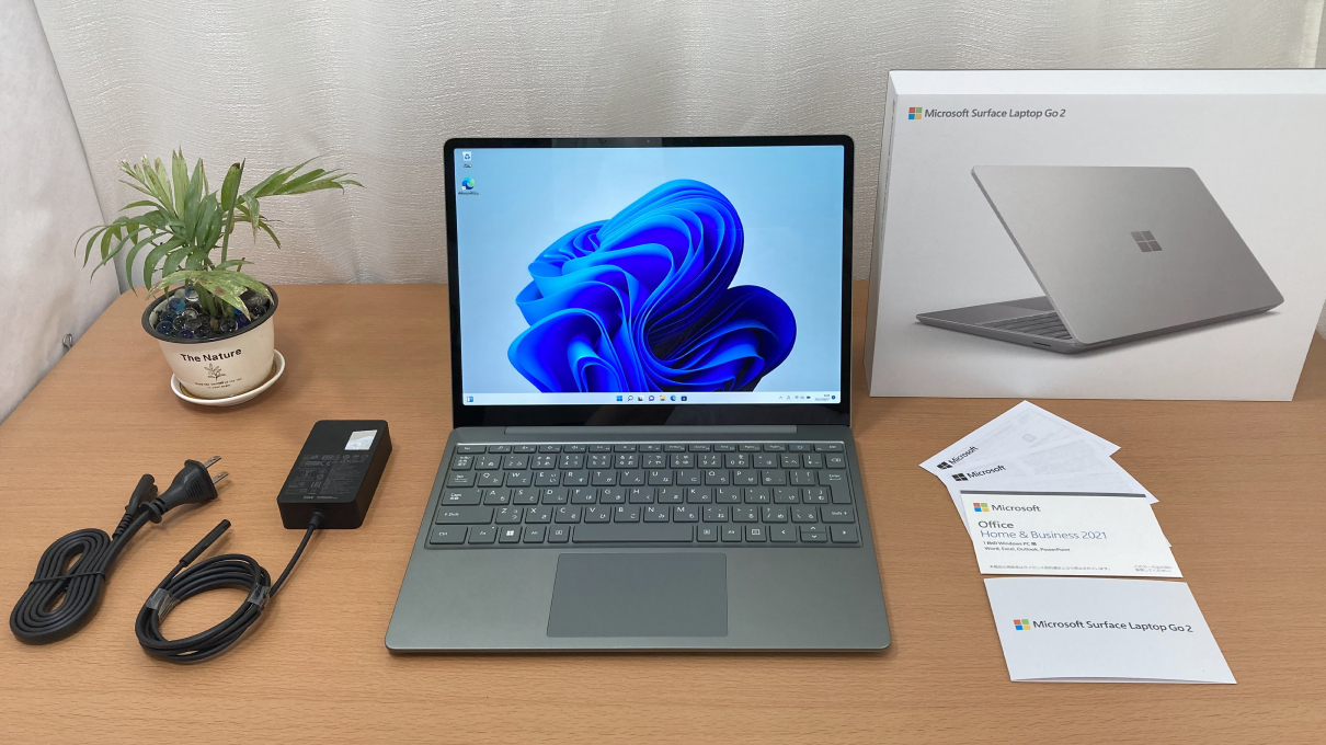 Microsoftマイクロソフト Surface Laptop Go 2 セージ-
