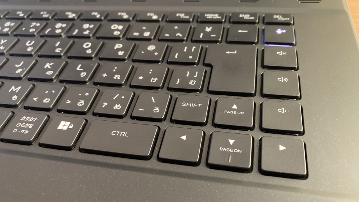 「Alienware m16」のキーボード右側のアップ
