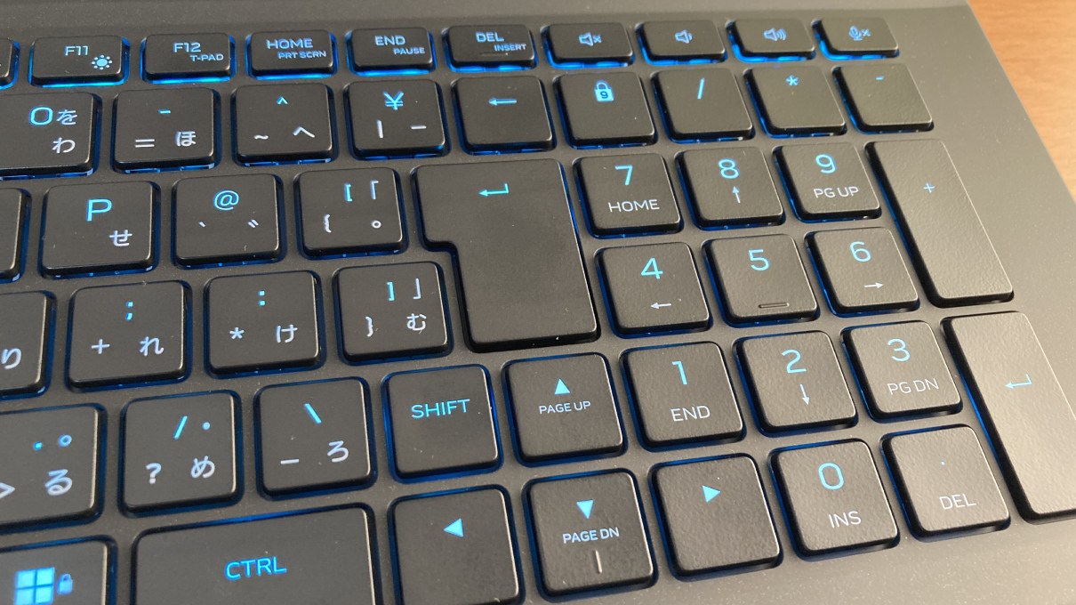 「Alienware m18」のキーボード右側